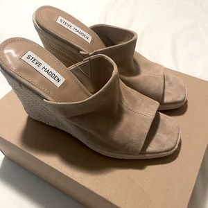 NWT Steve Madden Urge Tan Suede Heel Size 8